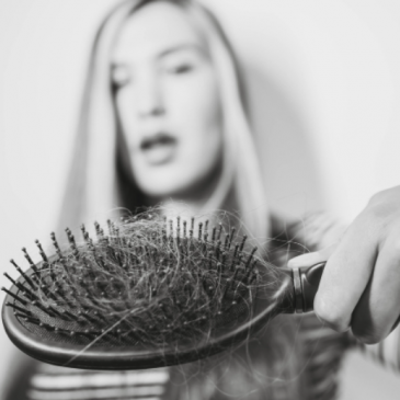 How To Stop Seasonal Hair Loss in Spring